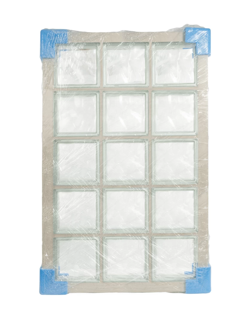 Painel com 15 blocos de vidro embrulhado